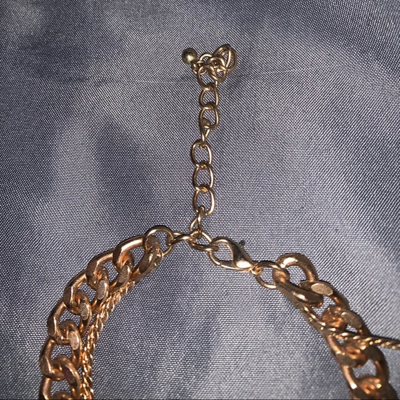 gold chocker layered necklace - Picture 2 of 2